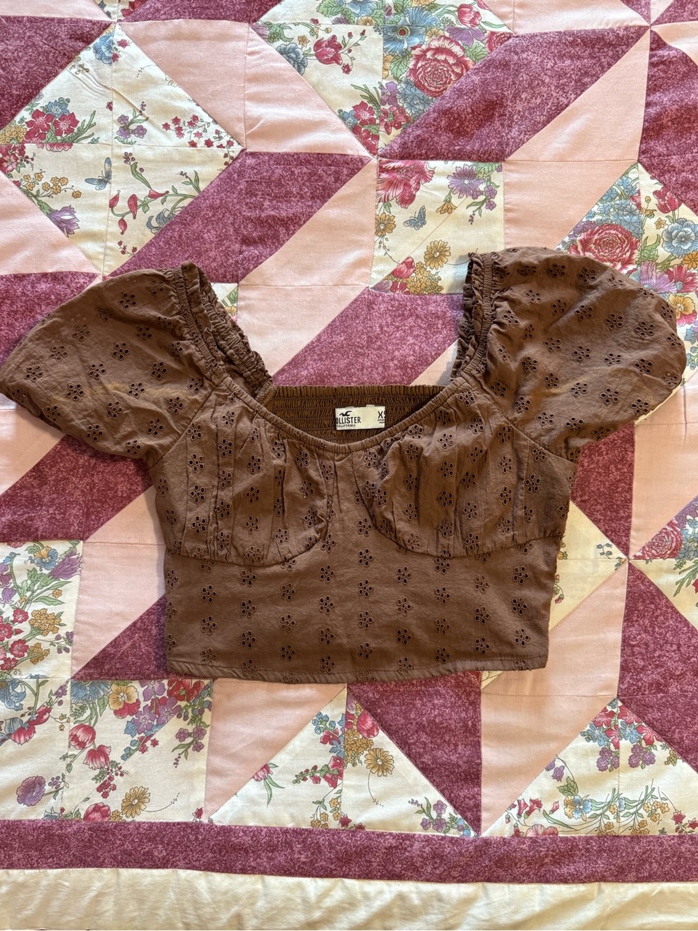 Hollister Brown Eyelet Puff Sleeve Crop Top